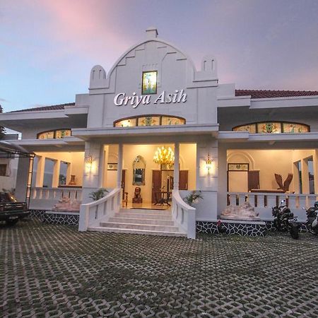 Hotel Griya Asih à Yogyakarta Extérieur photo