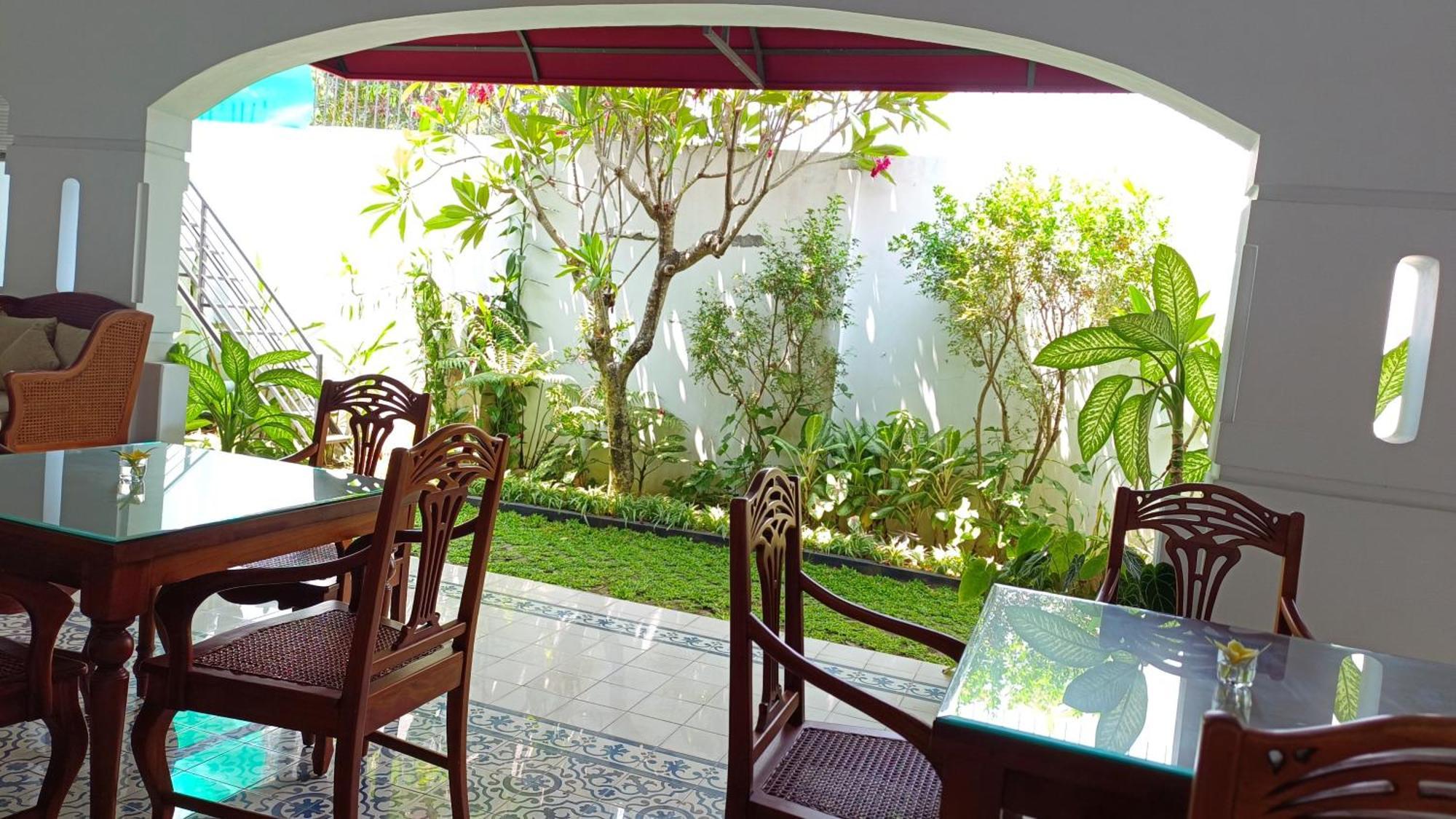 Hotel Griya Asih à Yogyakarta Extérieur photo