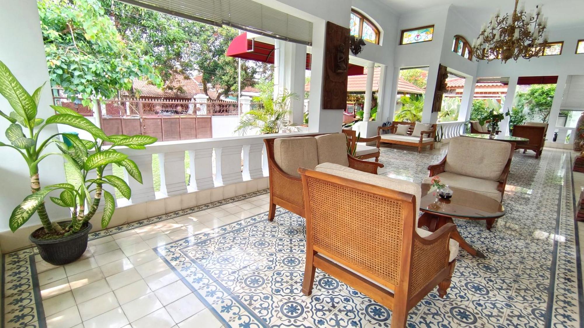 Hotel Griya Asih à Yogyakarta Extérieur photo